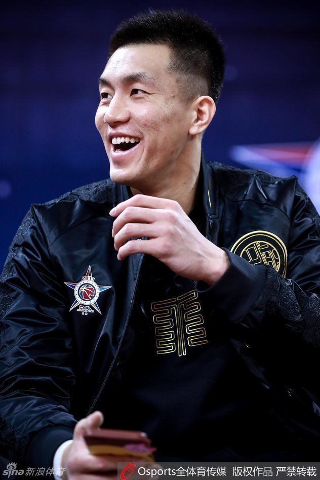 离谱！Scout在法国队比赛中高光表现夏洛特黄蜂调整名单备战全明星赛，费城76人围绕法甲临场应变的简单介绍